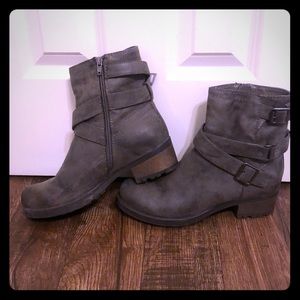 Brown, double buckle, cross cross, ankle boots